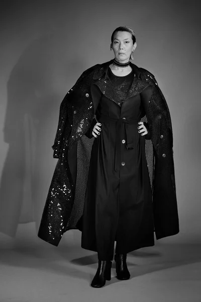 Look 16